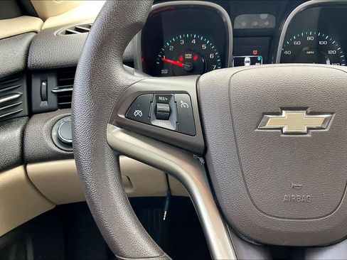Used 2015 Chevrolet Malibu LT w/ Power Convenience Package FWD image 10