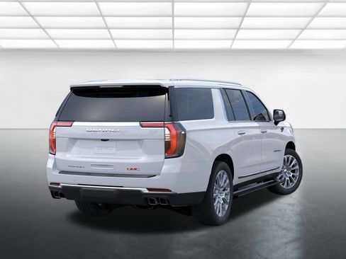 New 2026 GMC Yukon XL Denali w/ Denali Reserve Package AWD/4WD image 4