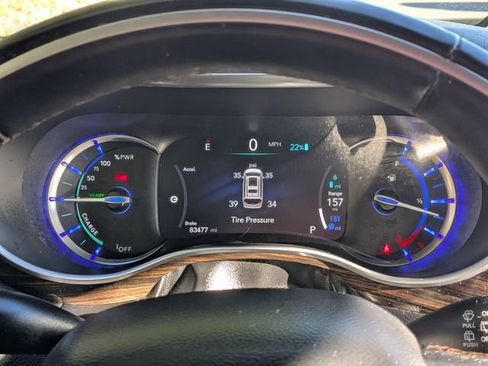 Used 2021 Chrysler Pacifica Pinnacle FWD image 14