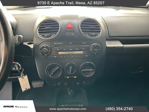 Used 2007 Volkswagen Beetle 2.5 Convertible 2D image 20