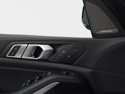 New 2026 BMW X5 xDrive40i w/ Executive Package image 27