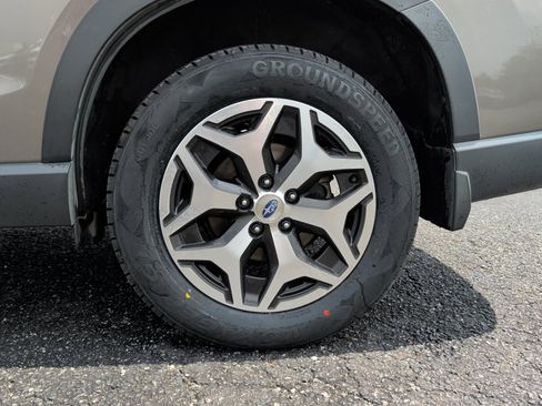 Used 2020 Subaru Forester Premium AWD/4WD image 26
