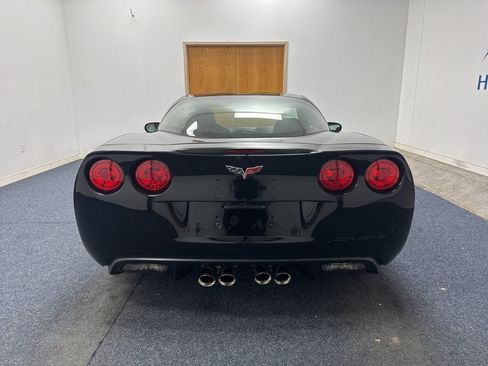Used 2008 Chevrolet Corvette Coupe w/ Preferred Equipment Group RWD image 3