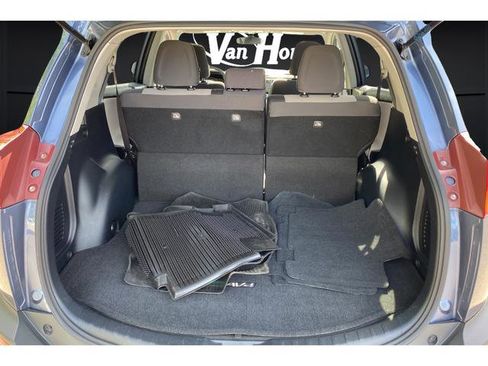 Used 2014 Toyota RAV4 XLE AWD/4WD image 26
