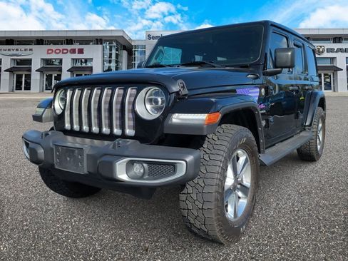 Used 2021 Jeep Wrangler Unlimited Sahara image 4