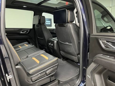 Used 2023 GMC Yukon XL AT4 AWD/4WD image 48