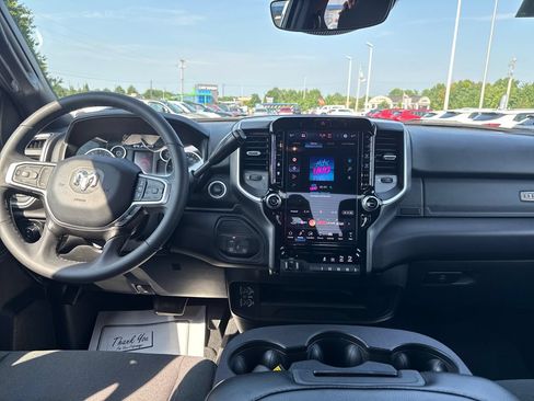 Used 2025 RAM 2500 Big Horn AWD/4WD image 25