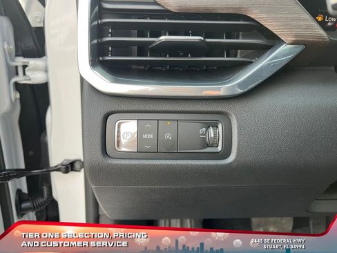 New 2026 GMC Acadia Denali w/ Super Cruise Package image 24