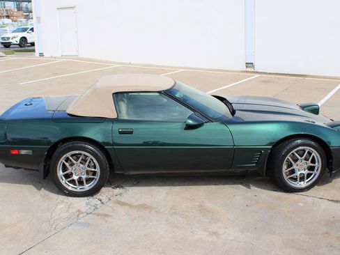 Used 1996 Chevrolet Corvette Convertible RWD image 33
