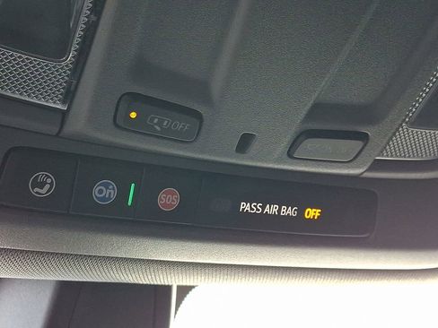 Used 2022 Chevrolet Silverado 1500 RST image 28