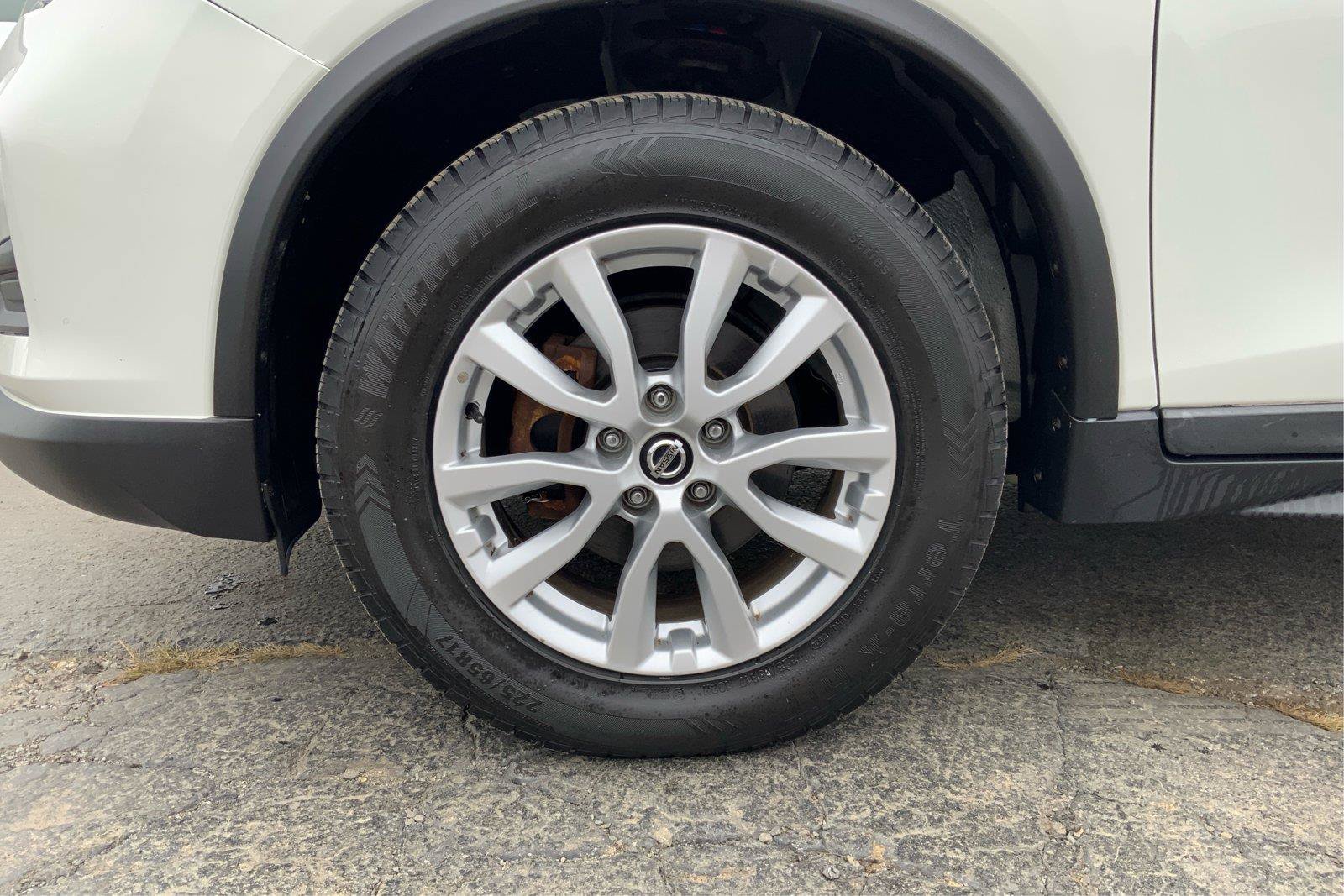 Used 2020 Nissan Rogue SV AWD/4WD image 24