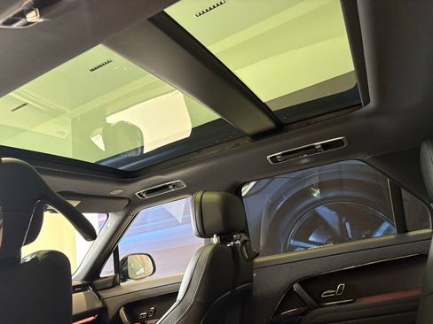 New 2026 Land Rover Range Rover Sport SE image 13