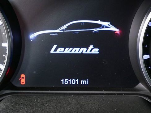 Used 2022 Maserati Levante Modena S image 13