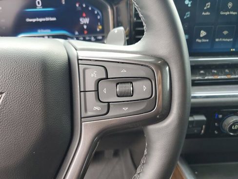 Used 2024 Chevrolet Silverado 1500 High Country RWD image 30