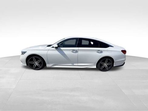 Used 2021 Honda Accord Touring image 3