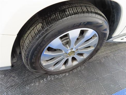 Used 2017 Mercedes-Benz GLS 450 GLS 450 4MATIC w/ Premium Package image 8