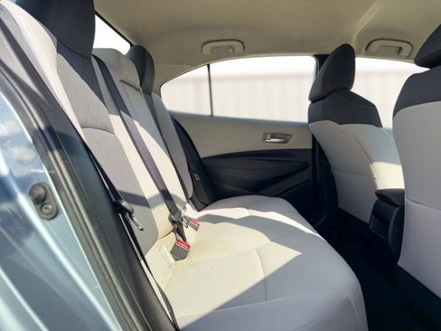 Used 2020 Toyota Corolla LE FWD image 28