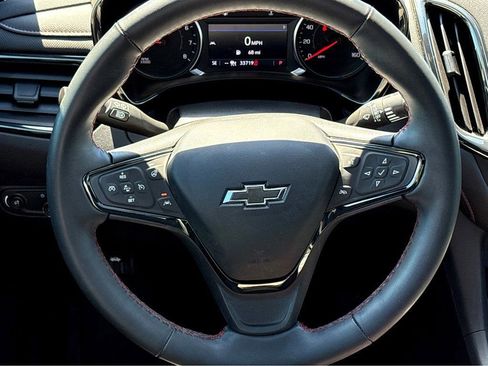Certified 2024 Chevrolet Equinox RS FWD image 13
