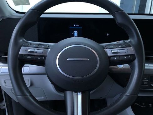 Used 2025 Hyundai Kona SEL image 24