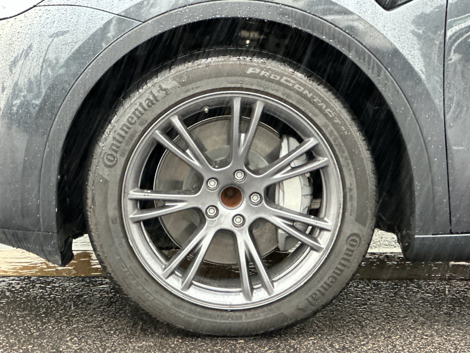Used 2025 Tesla Model Y Long Range RWD image 24