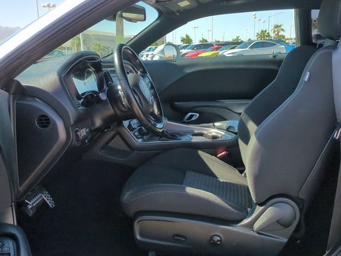 Used 2022 Dodge Challenger R/T RWD image 15