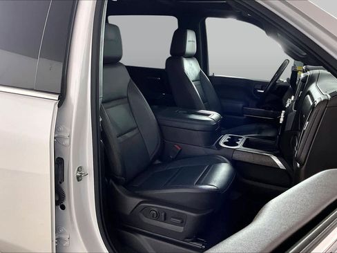 Used 2022 GMC Sierra 2500 Denali w/ Denali Ultimate Package AWD/4WD image 9