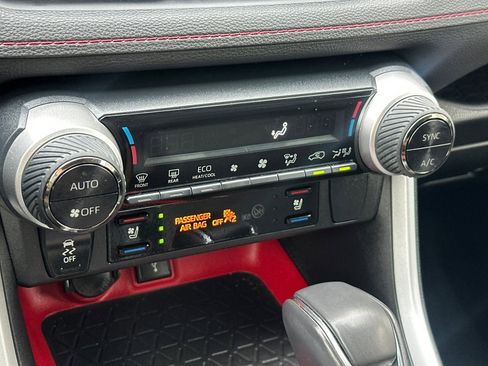 Used 2022 Toyota RAV4 TRD Off-Road image 20