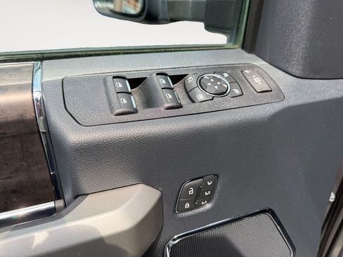 Used 2022 Ford F450 Lariat w/ Lariat Ultimate Package AWD/4WD image 21