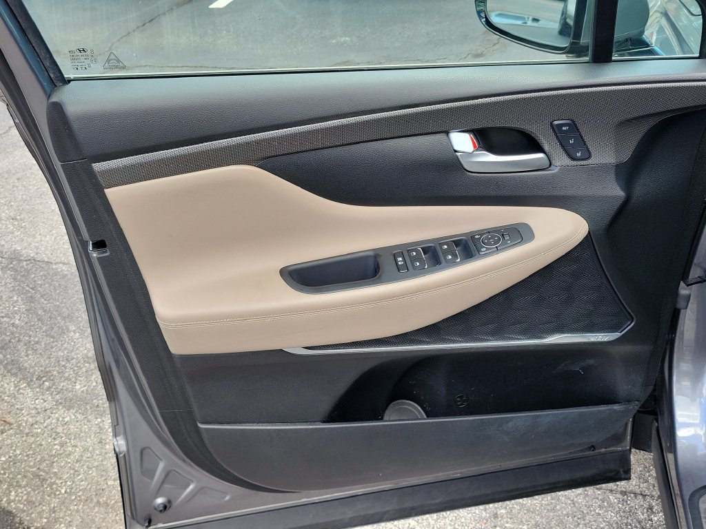 Used 2019 Hyundai Santa Fe FWD image 18