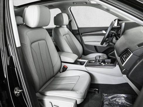 Certified 2024 Audi Q5 Premium AWD/4WD image 22