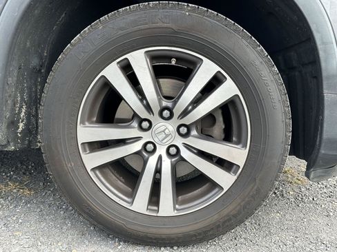 Used 2017 Honda Pilot EX-L image 10