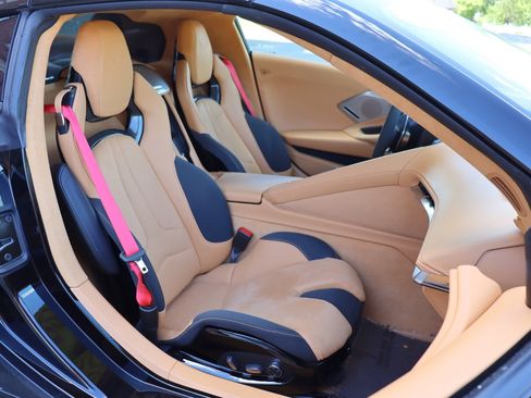 Used 2021 Chevrolet Corvette Stingray Premium Cpe w/ Z51 Performance Package RWD image 13