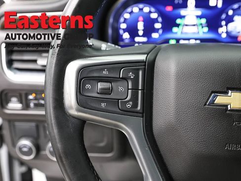 Used 2023 Chevrolet Suburban Premier RWD image 15