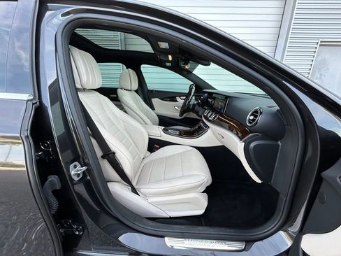 Used 2023 Mercedes-Benz E 350 Sedan image 40