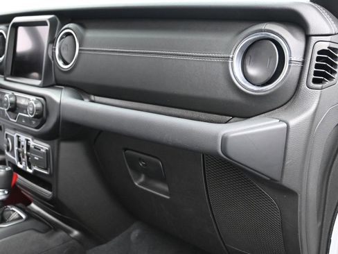 Used 2023 Jeep Wrangler Unlimited Sahara image 33