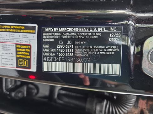 Used 2024 Mercedes-Benz GLE 350 4MATIC w/ AMG Line Exterior image 34