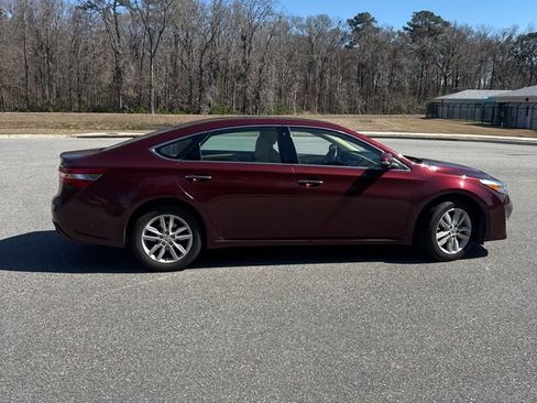 Used 2014 Toyota Avalon XLE image 6