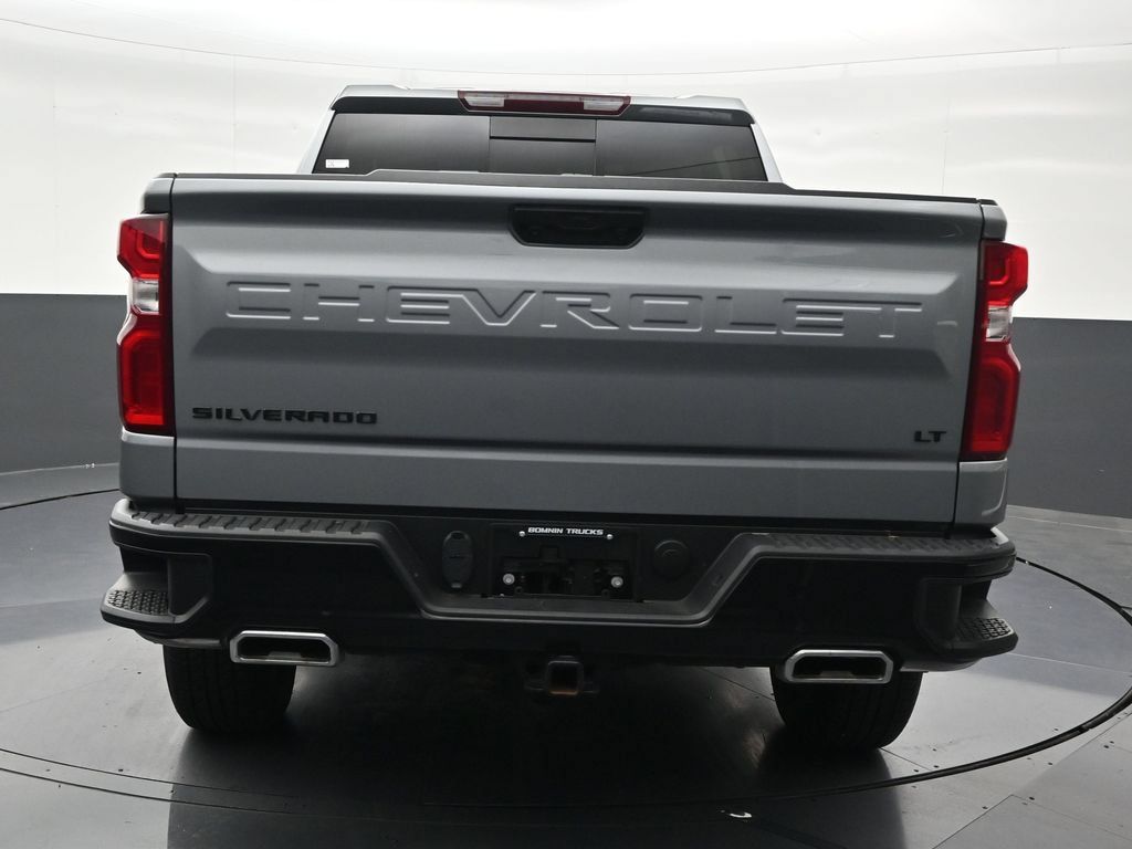 Used 2024 Chevrolet Silverado 1500 LT Trail Boss w/ Convenience Package II AWD/4WD image 4