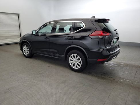 Used 2018 Nissan Rogue S AWD/4WD image 3