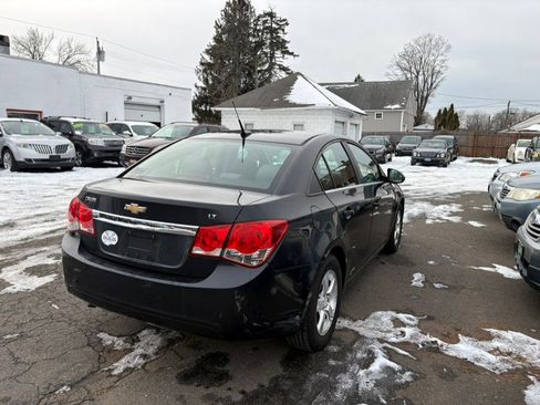Used 2011 Chevrolet Cruze LT image 4
