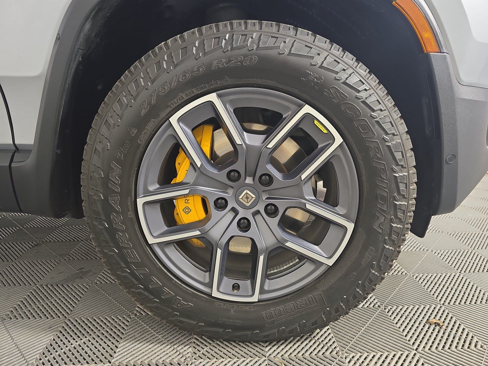 Used 2022 Rivian R1T Launch Edition AWD/4WD image 11