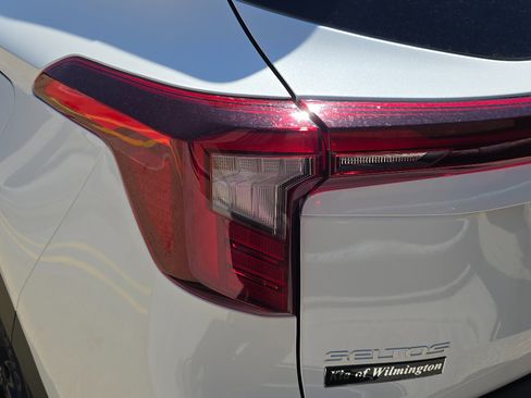 New 2026 Kia Seltos EX w/ EX Sunroof Package image 9