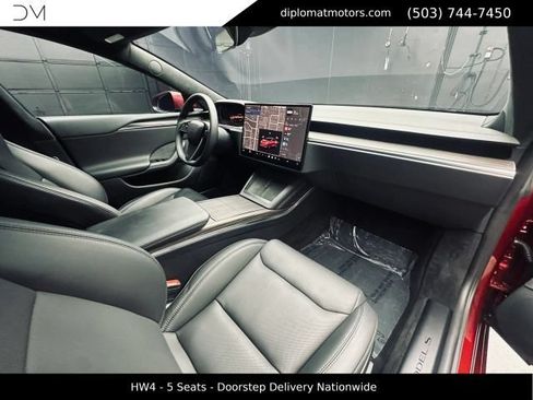 Used 2024 Tesla Model S AWD/4WD image 18