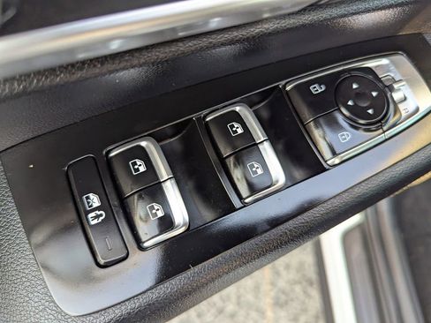 Used 2023 Kia Telluride LX image 13