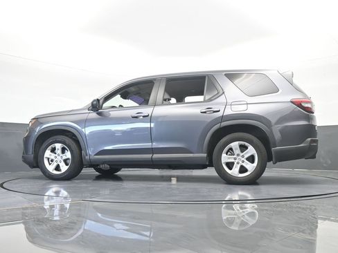 Used 2023 Honda Pilot LX image 56