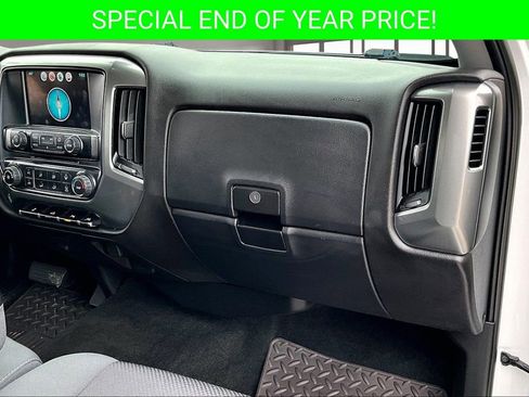 Used 2018 Chevrolet Silverado 1500 LT w/ LT Convenience Package image 24