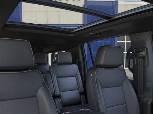 New 2026 Chevrolet Suburban Premier w/ Sun And Tow Package image 24