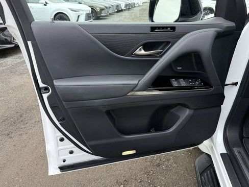 Used 2023 Lexus LX 600 Premium w/ Mark Levinson image 12