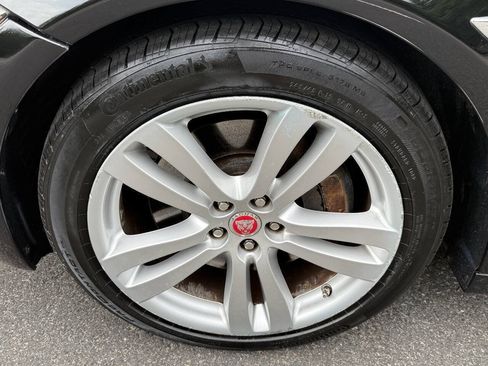Used 2014 Jaguar XJ L Portfolio AWD/4WD image 28