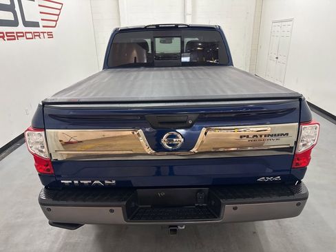 Used 2018 Nissan Titan Platinum Reserve AWD/4WD image 10